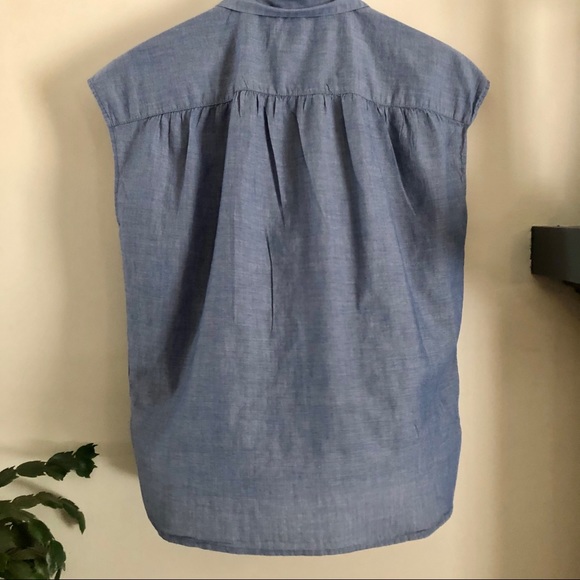 Light denim sleeveless blouse - Picture 3 of 5